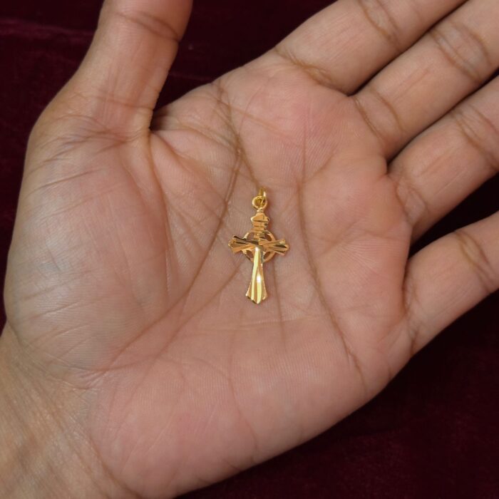 CHRISTIAN CHRIST WITH CIRCLE (CL006)