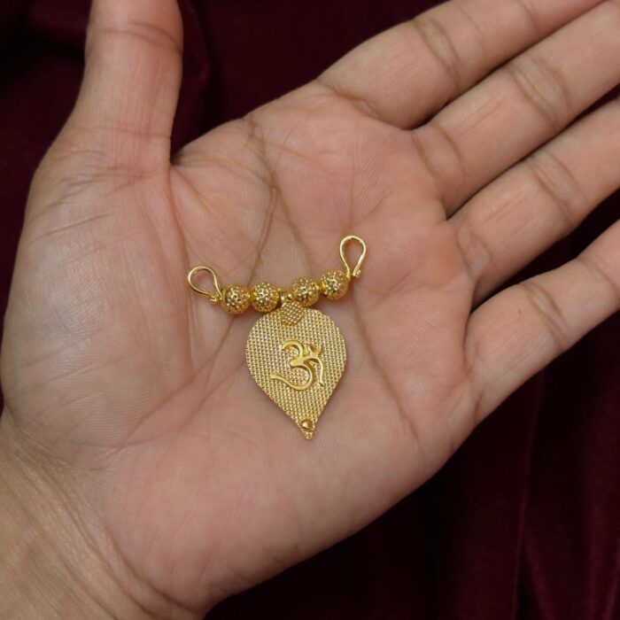 HINDU THALI OHM WITH 4 BEEDS(HT001)