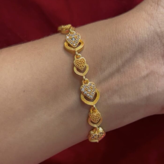 PREMIUM GOLD PLATED AD BRACELET (BR022)