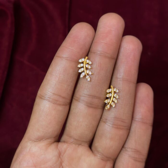 DIAMOND REPLICA STUD/ NOSE PIN  (STD022)