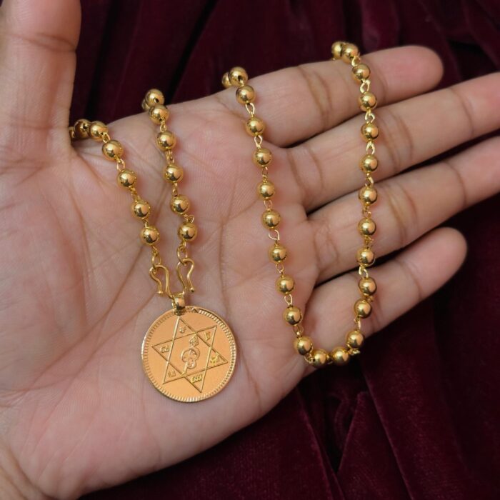 VISHNUMAYA COIN PENDANT  WITH MANIMALA(HG8P017)