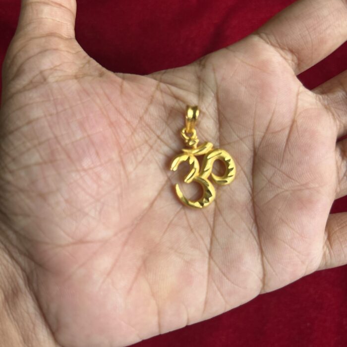 UNISEX OHM LOCKET (HT016)