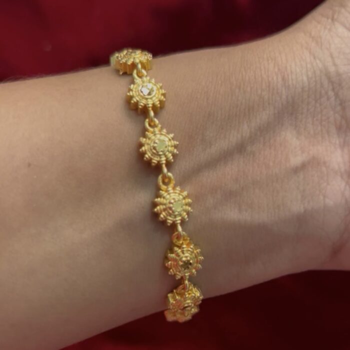 PREMIUM GOLD PLATED BRACELET (BR019)