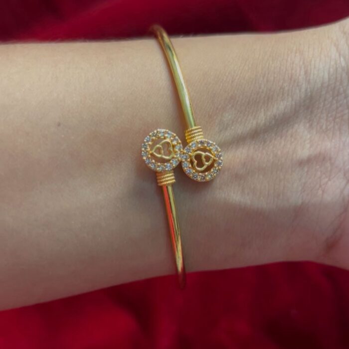 ADJUSTABLE BANGLE WHITE STONE CIRCLE (AB010)