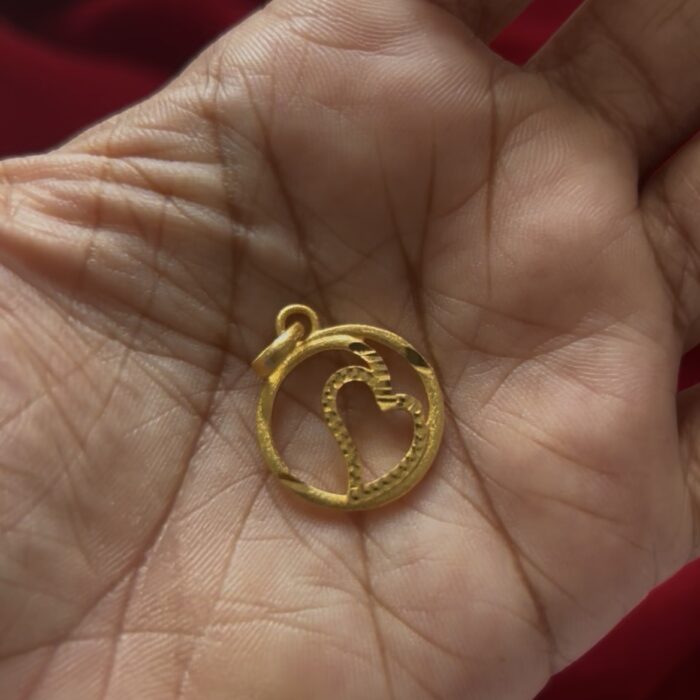 NON IDOL PENDANDT ROUND INSIDE HEART (NIL012)