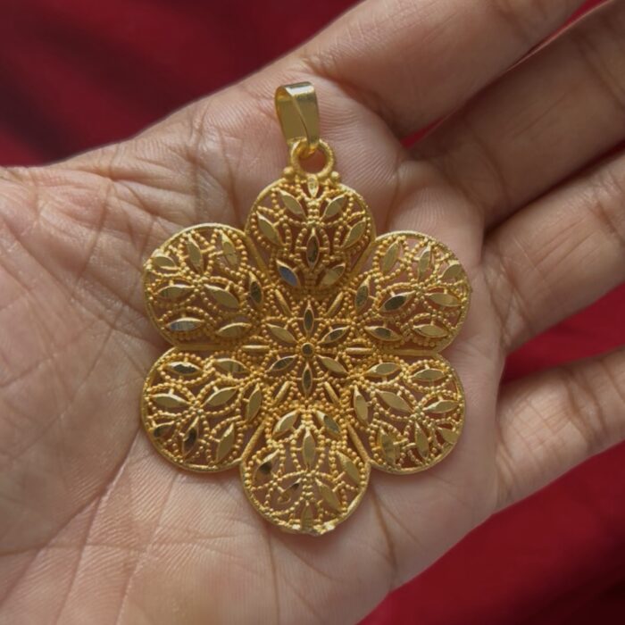 NON IDOL PENDANDT BIG FLOWER (NIL004)