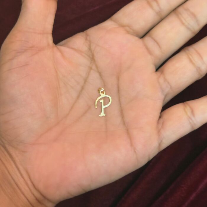 SMALL LETTER P LOCKET NIL013