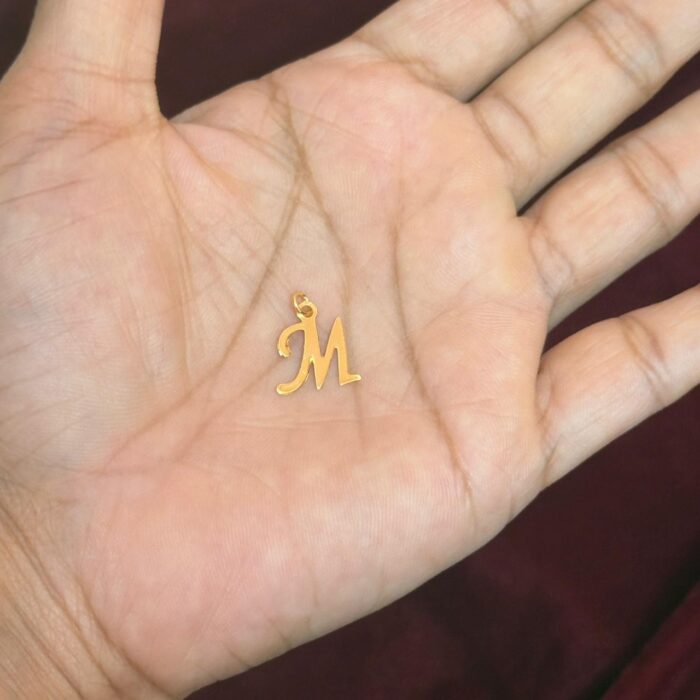 SMALL LETTER M LOCKET NIL013