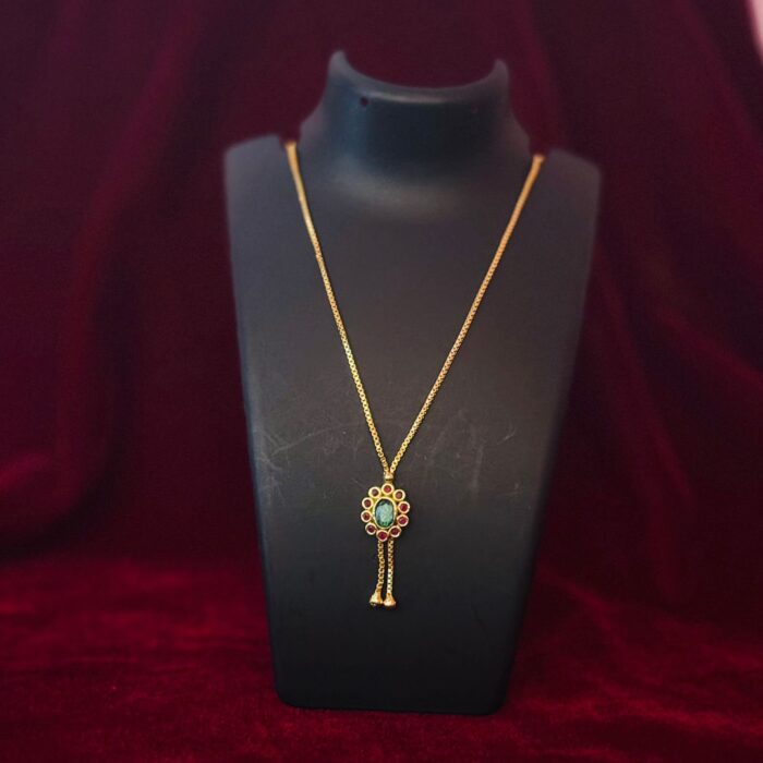 NECKPIECE  CHAIN WITH PENDENT ( NECK043)