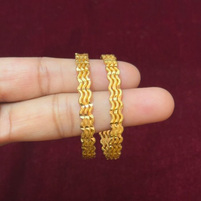 KIDS GOLD PLATE 3 LAYER ZIG ZAK BANGLE (KD037)