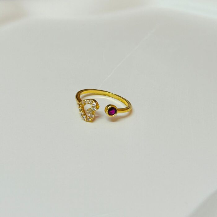 ADJUSTABLE RING WHITE STONE HEART RING (AR026)