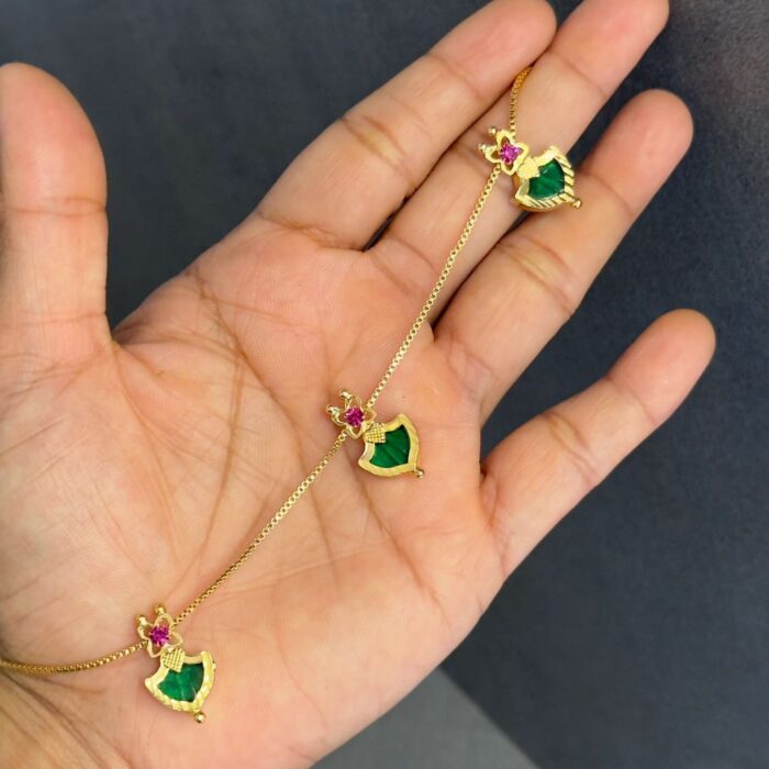 BOX CHAIN WITH DISTANCE PALAKKA PENDENT (TC019)