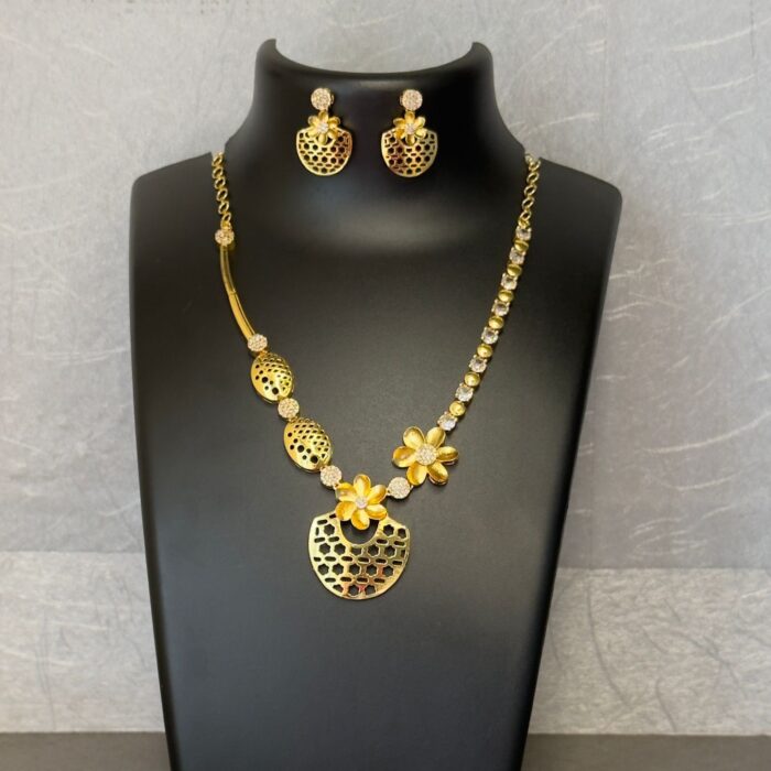 Turkish Geometric Heirloom: Gold-Plated Bridal Haar Set TRK008