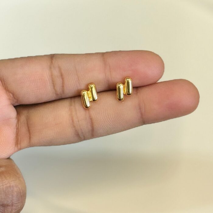 GOLD PLATED 2 LINE  STUD (GSTD012)