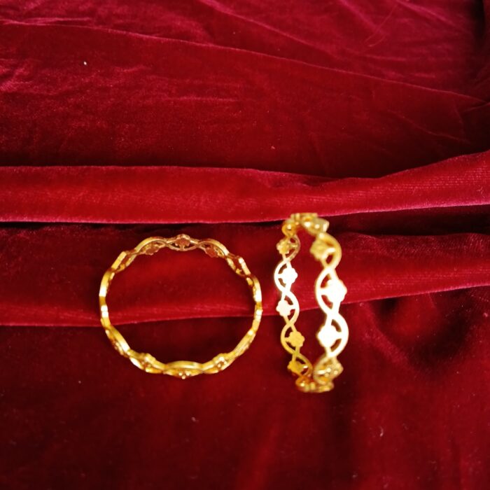 KIDS GOLD PLATE FLOWER WAVE BANGLE (KD060)