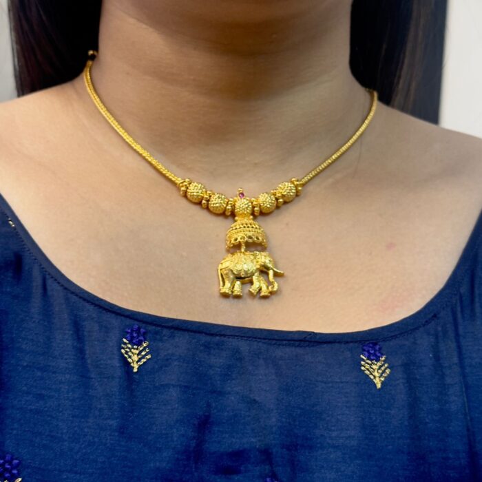 (TC025) GOLD PLATED HAATI PENDENT NECKLACE