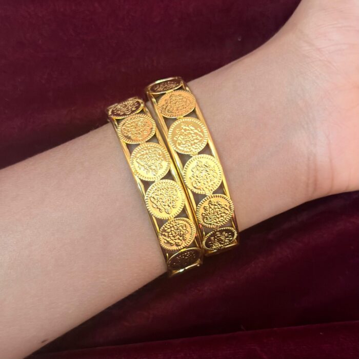 TRADITIONAL GOLD PLATED LAKSHMI KASHI BANGLE (TB003)