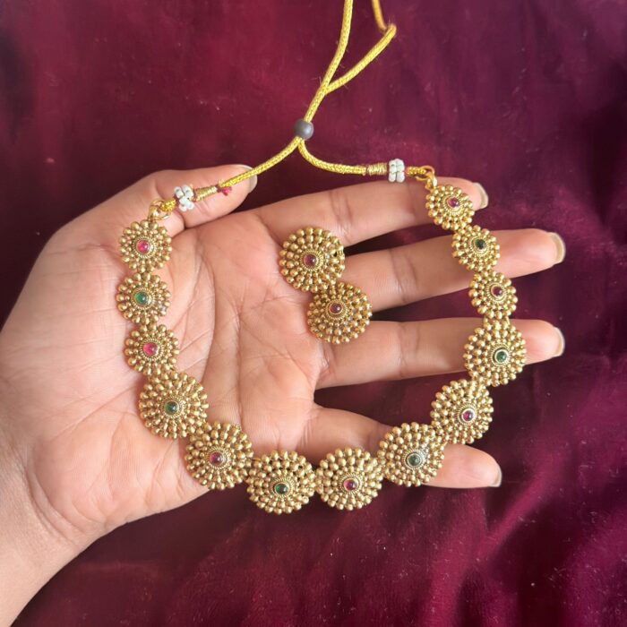 ATQ6 ANTIQUE MULTI STONE ROUND NECKLACE