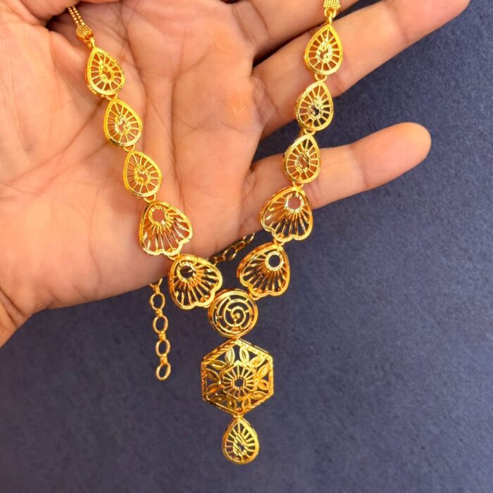 LIGHT WEIGHT NECK PIECE TRK016