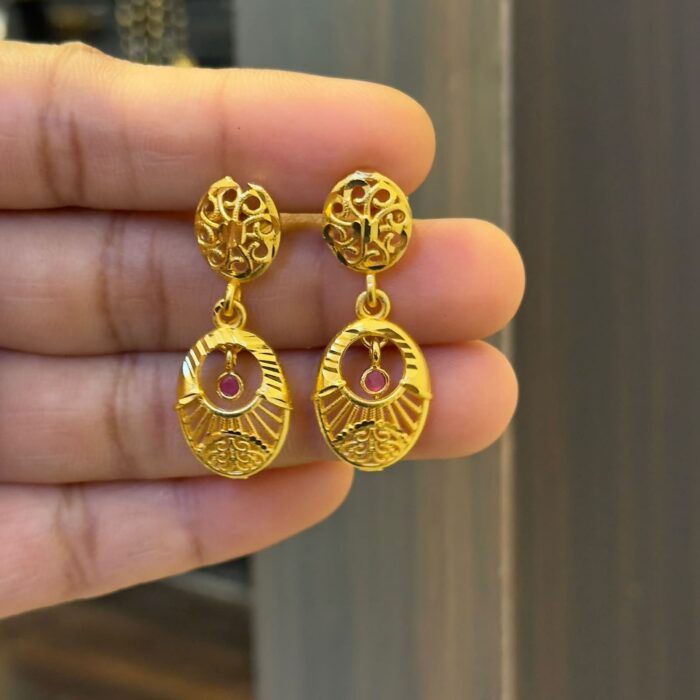 (GHSTD014) GOLD PLATED OVEL HANGING