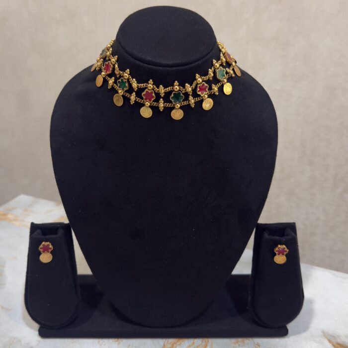 ATQ12 ANTIQUE FLORAL KASHU NECKPIECE