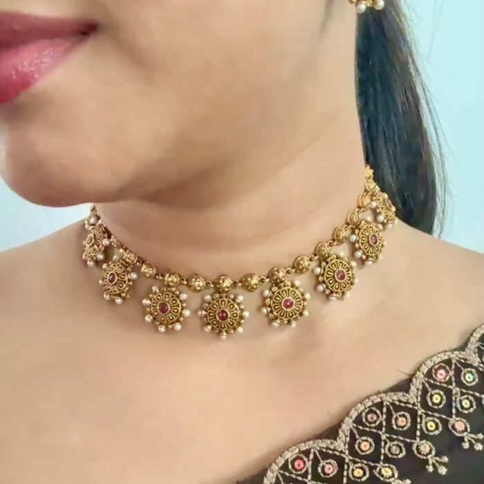 ATQ5 ANTIQUE PINK STONE AND PEARL BEADED NECKLACE