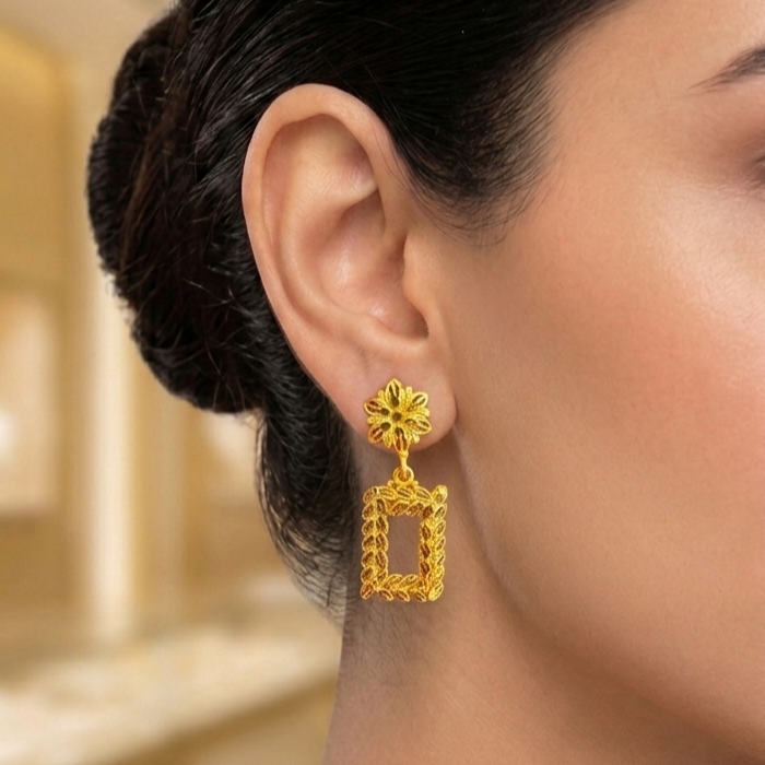(GHSTD011) GOLD PLATED RECTANGLE HANGING EARRINGS