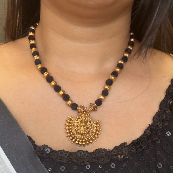 ATQ20 ANTIQUE  KARIMANI LAKSHMI PENDANT NECKPIECE