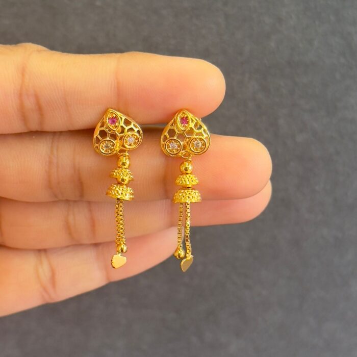 (GHSTD016) GOLD PLATED HEART BOX LINE HANGING EARRING