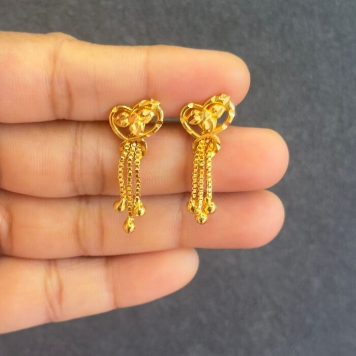 (GHSTD017) GOLD PLATED 3 LINE HANGING EARRING