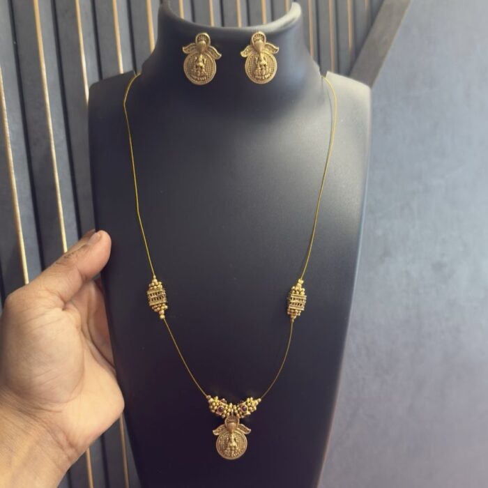 ATQ23 ANTIQUE INVISIBLE LAKSHMI NECKPIECE