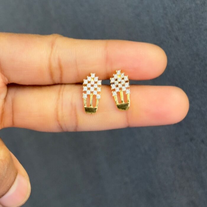 DIAMOND REPLICA  STUD  (STD044)