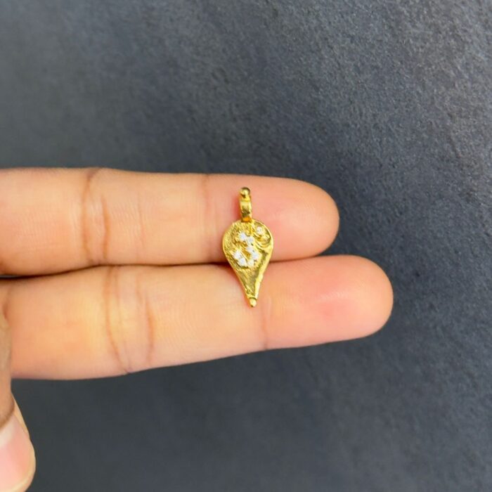HINDU THALI SMALL STONE THALI (HT037)