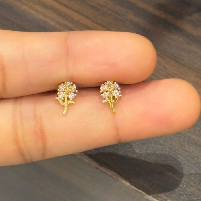 DIAMOND REPLICA  STUD/ NOSE PIN  (STD048)