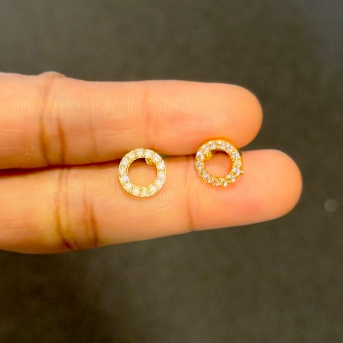 DIAMOND REPLICA  STUD/ NOSE PIN  (STD050)