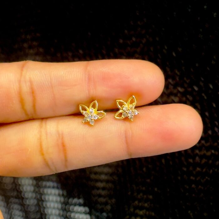 DIAMOND REPLICA  STUD/ NOSE PIN  (STD052)