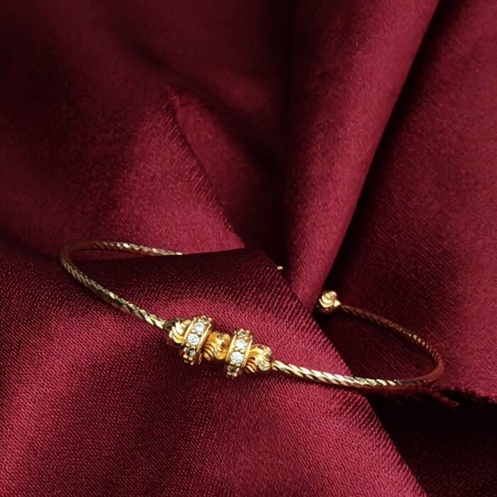ADJUSTABLE BANGLE (AB024)