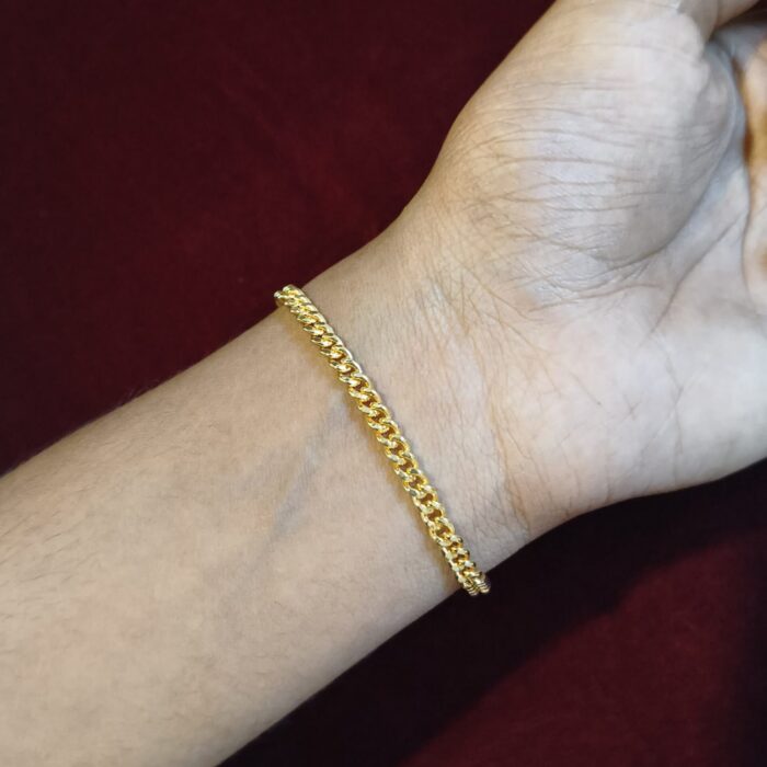 GOLD PLATED GANGULY THIN BRACELET  (BR040)