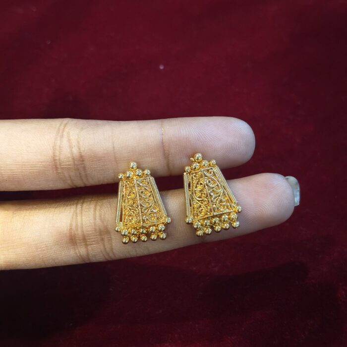 (GSTD019) GOLD PLATED GOLD STUD