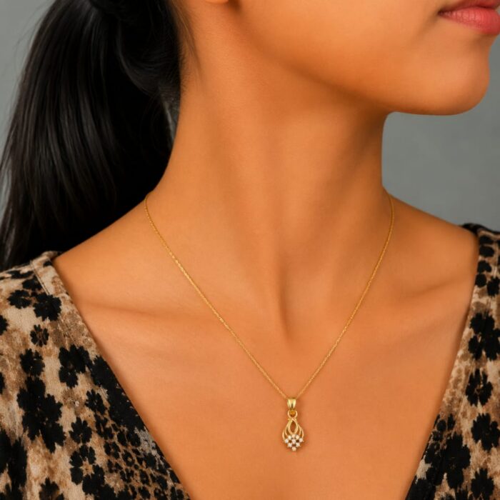 18 INCHES BOXCHAIN CHAIN WITH DIAMOND REPLICA PENDENT