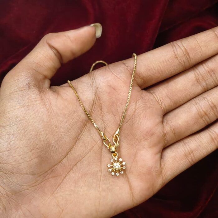 18 INCHES BOXCHAIN CHAIN WITH DIAMOND REPLICA PENDENT