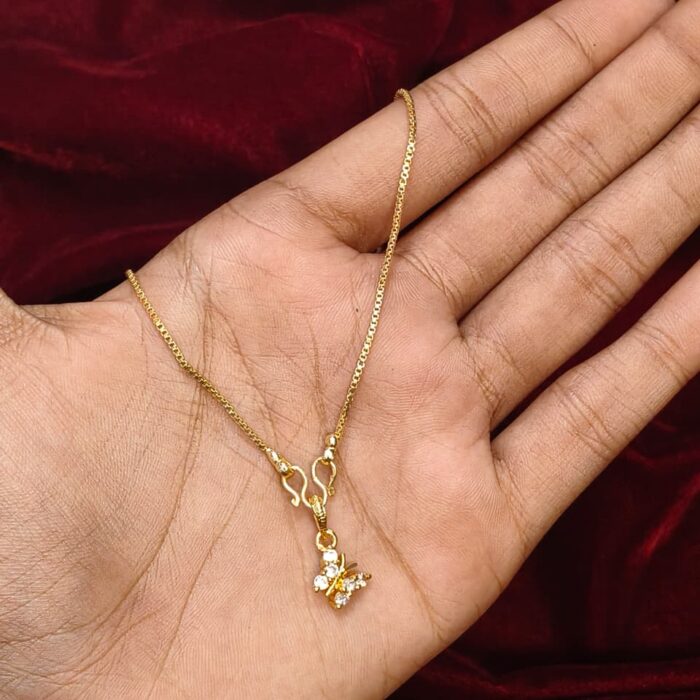 18 INCHES BOXCHAIN CHAIN WITH DIAMOND REPLICA PENDENT