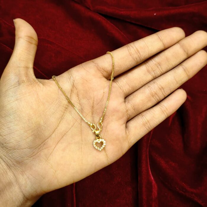 18 INCHES BOXCHAIN CHAIN WITH DIAMOND REPLICA PENDENT