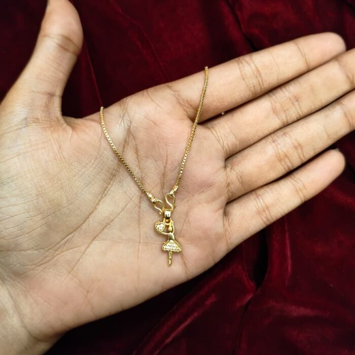 18 INCHES BOXCHAIN CHAIN WITH DIAMOND REPLICA PENDENT