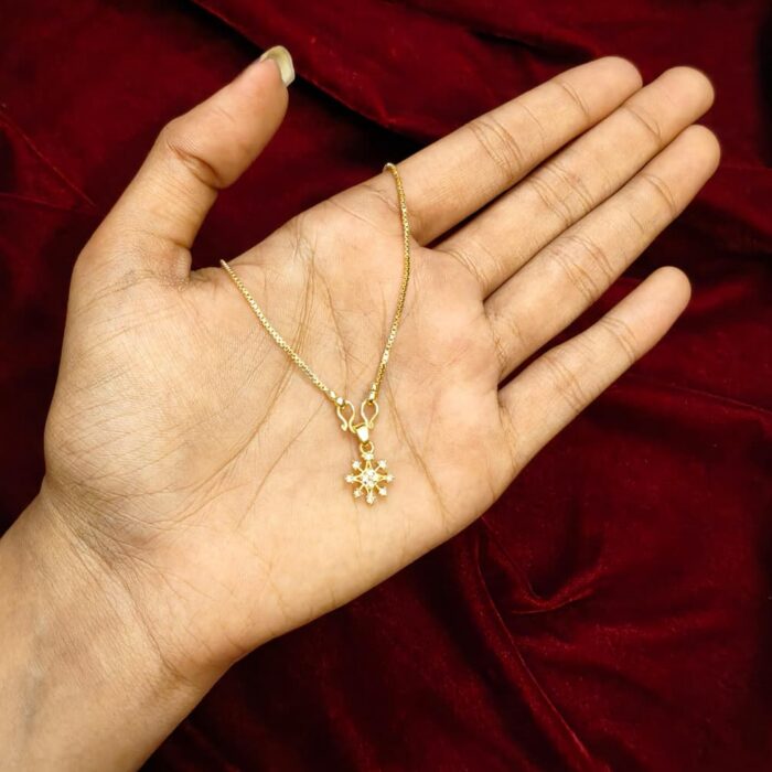 18 INCHES BOXCHAIN CHAIN WITH DIAMOND REPLICA PENDENT