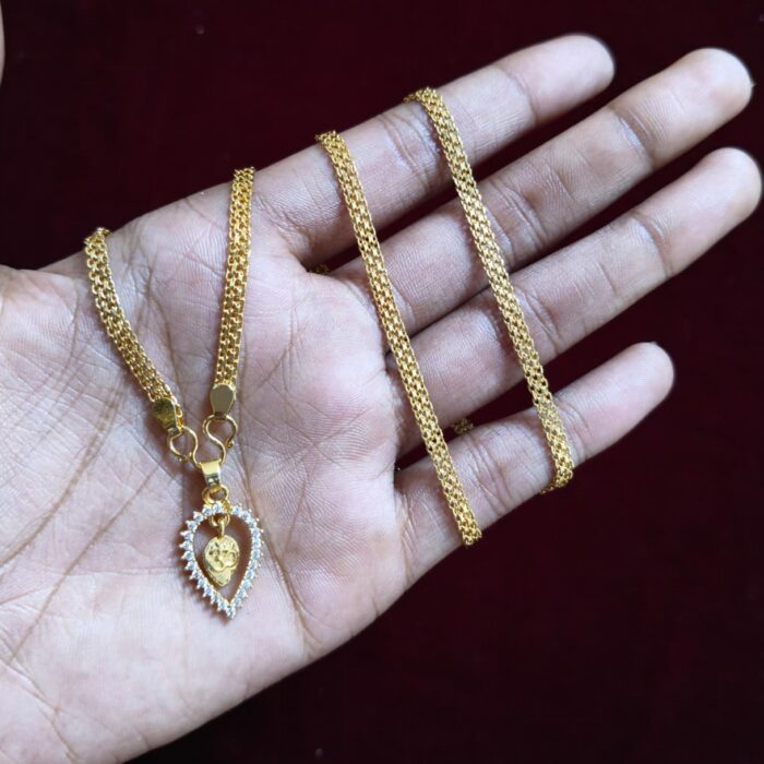 24 INCHES URVASHI CHAIN WITH DIAMOND REPLICA